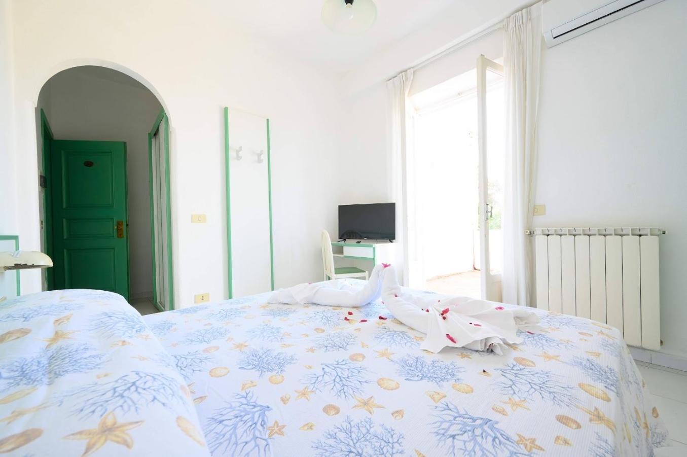 Av Club Terme Colella Hotel Forio di Ischia Buitenkant foto