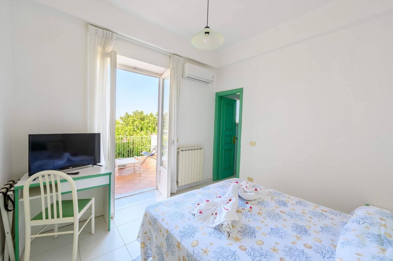 Av Club Terme Colella Hotel Forio di Ischia Buitenkant foto